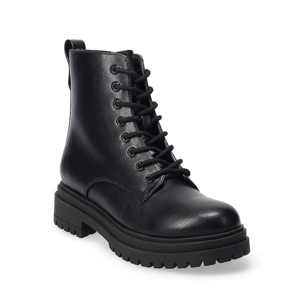 SO NWT COMBAT BOOTS!